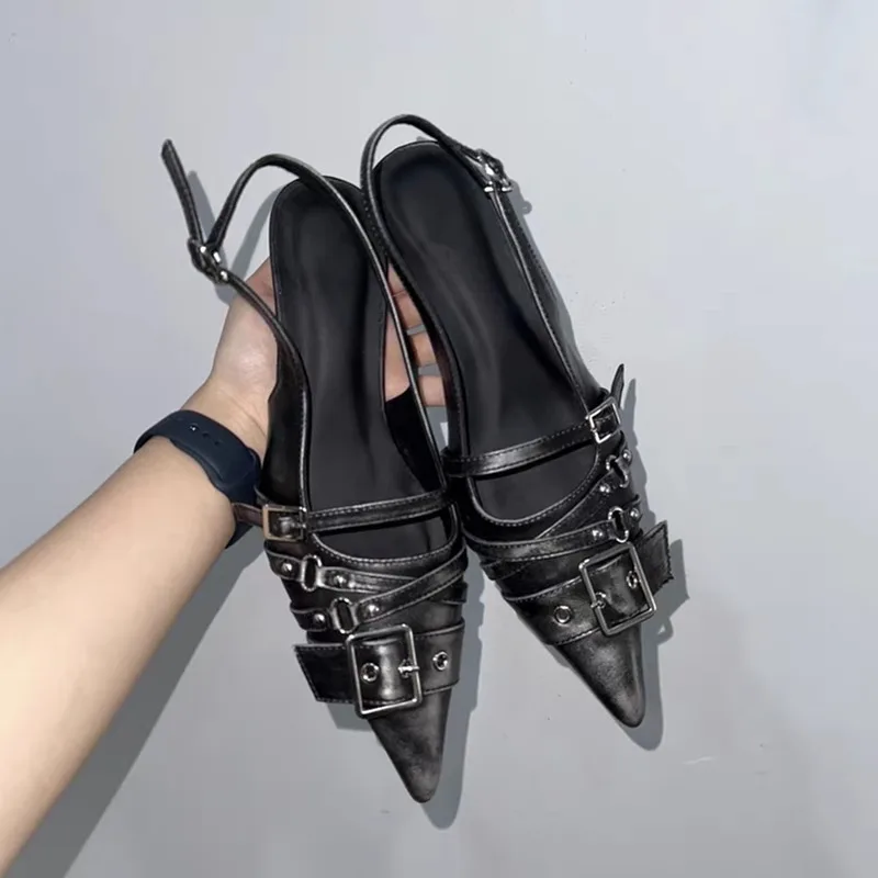 Women'S Accessories Trends 2025 - Sivri Burunlu Yüksek Topuklu Kadın Ayakkabıları