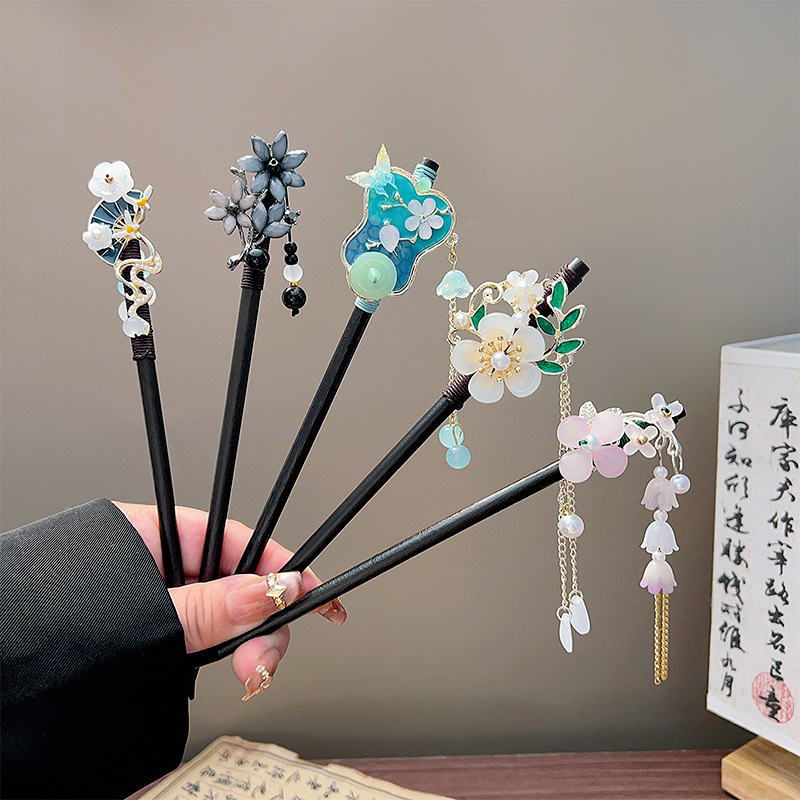 Pearl Hair Pin - Klasik Püskül Saç Tokası Siyah Ahşap